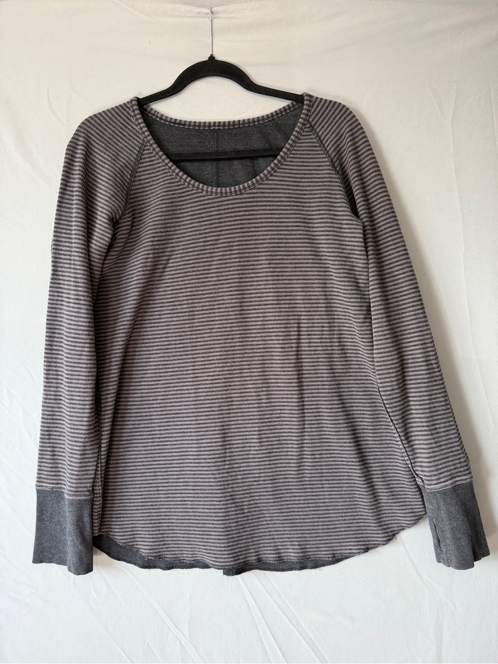 Lululemon Womens Reversible Striped Open Your Heart Long Sleeve Tee Grey READ